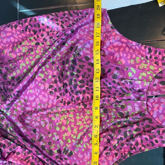 Satin Pink Sleeveless Scoop Neck Top - Picture 7 of 8